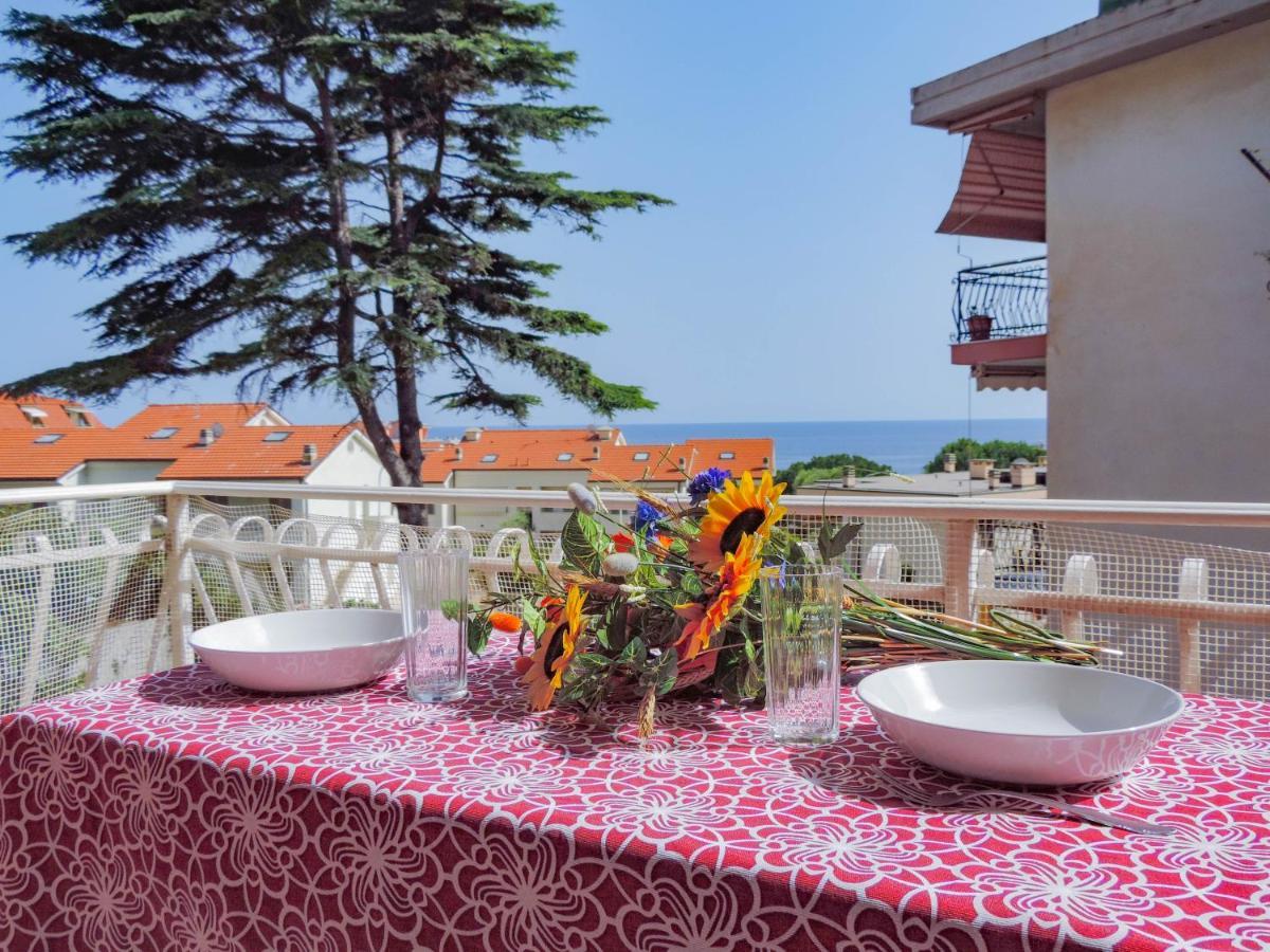H11 Terrazzo Al Mare - Riva Ligure - Spiagge Apartment Ngoại thất bức ảnh